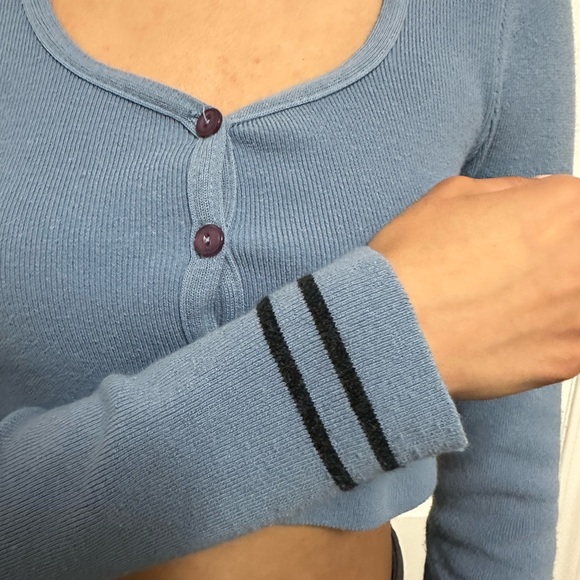 Wrapper Knitted Long Sleeve Crop Top - Blue (M) - Picture 2 of 4